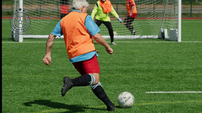 Tại sao cầu thủ Fabian Schar là chốt chặn không thể thiếu của Newcastle?